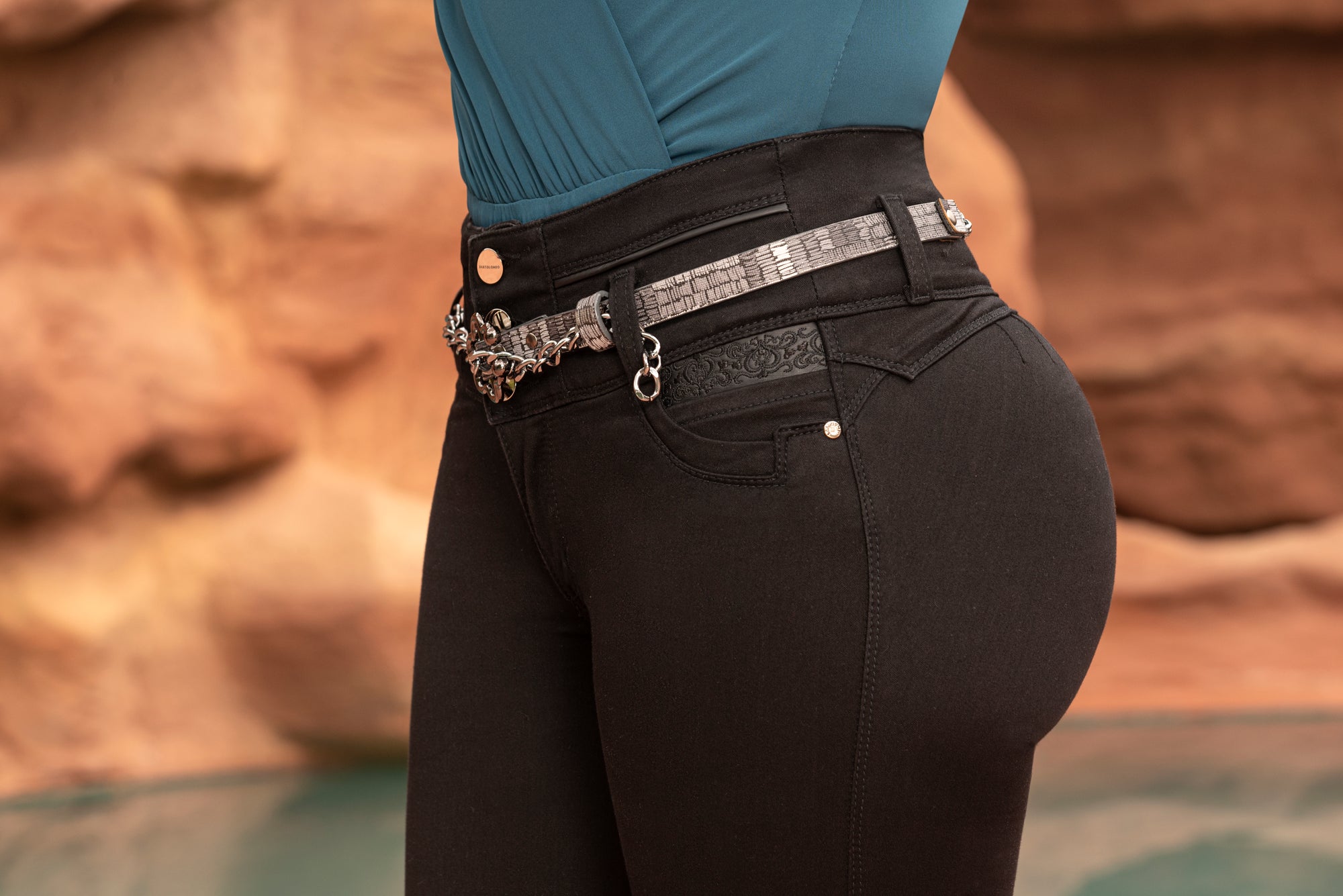 JEAN ELEGANT PUSH UP